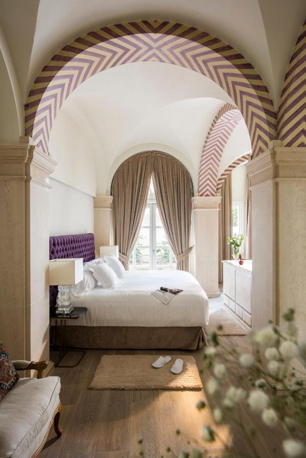 Casa De Triana Luxury Suites By Casa Del Poeta — Photos 2